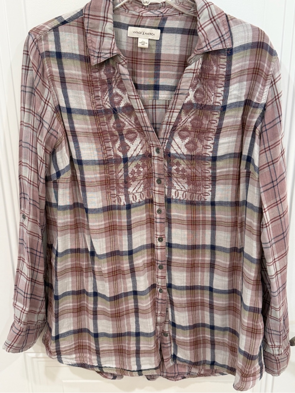 Vintage X America Plaid Button-Up Shirt in Dusty Rose & Navy Size L